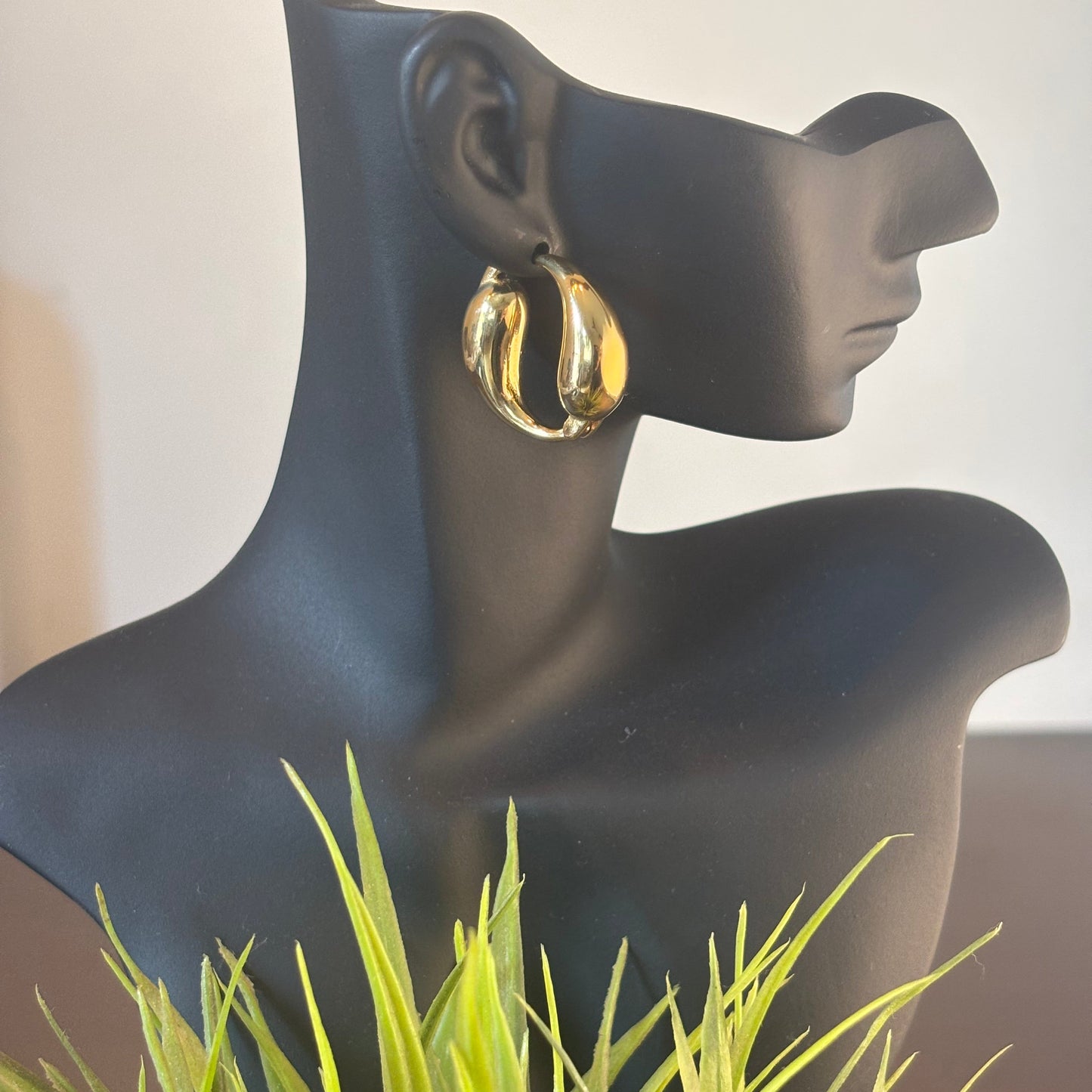 Karma Hoop Earring - SRYN