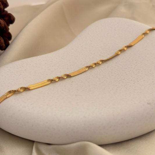 Nude Twist Snake Chain Bracelet - SRYN