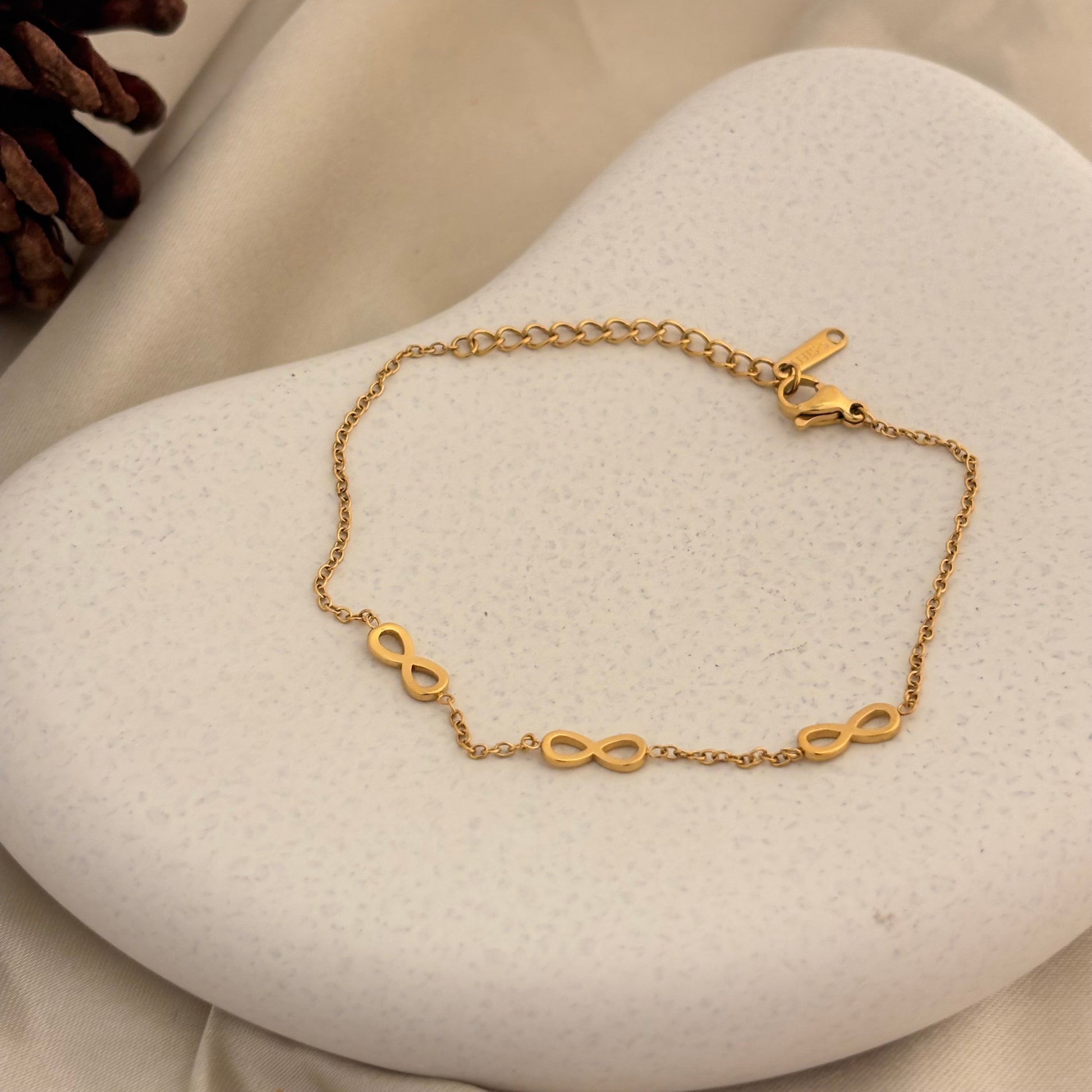 Infinity Bracelet - SRYN