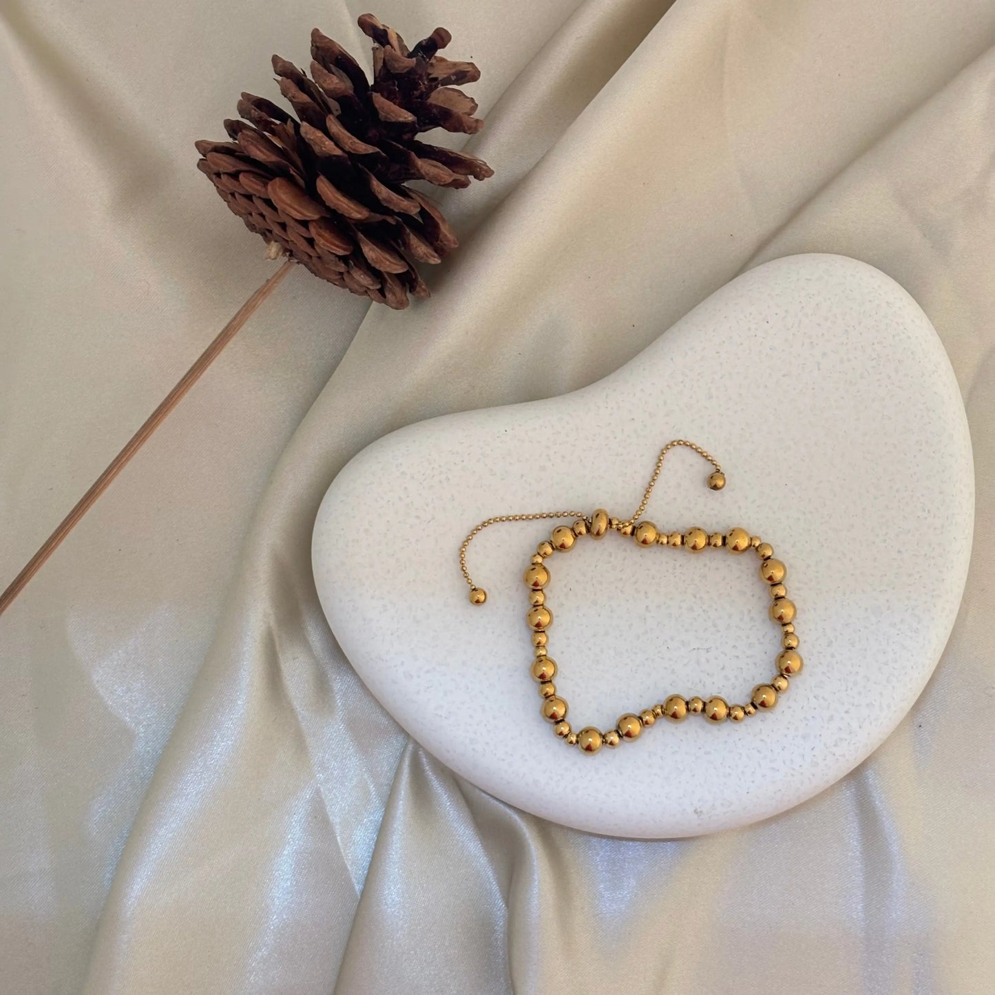 Beads in Sync Chain Bracelet - SRYN