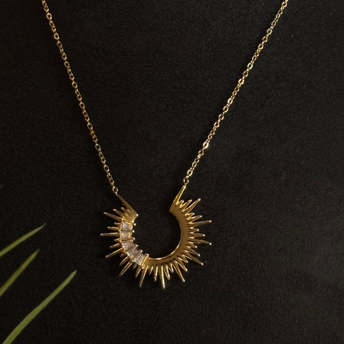 Day & Night Affair Pendant - SRYN