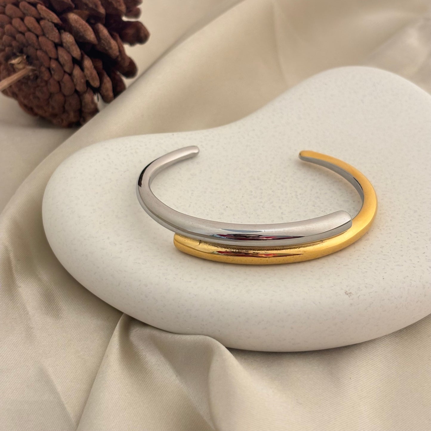 Fire & Frost Bi-metal Cuff Bracelet - SRYN