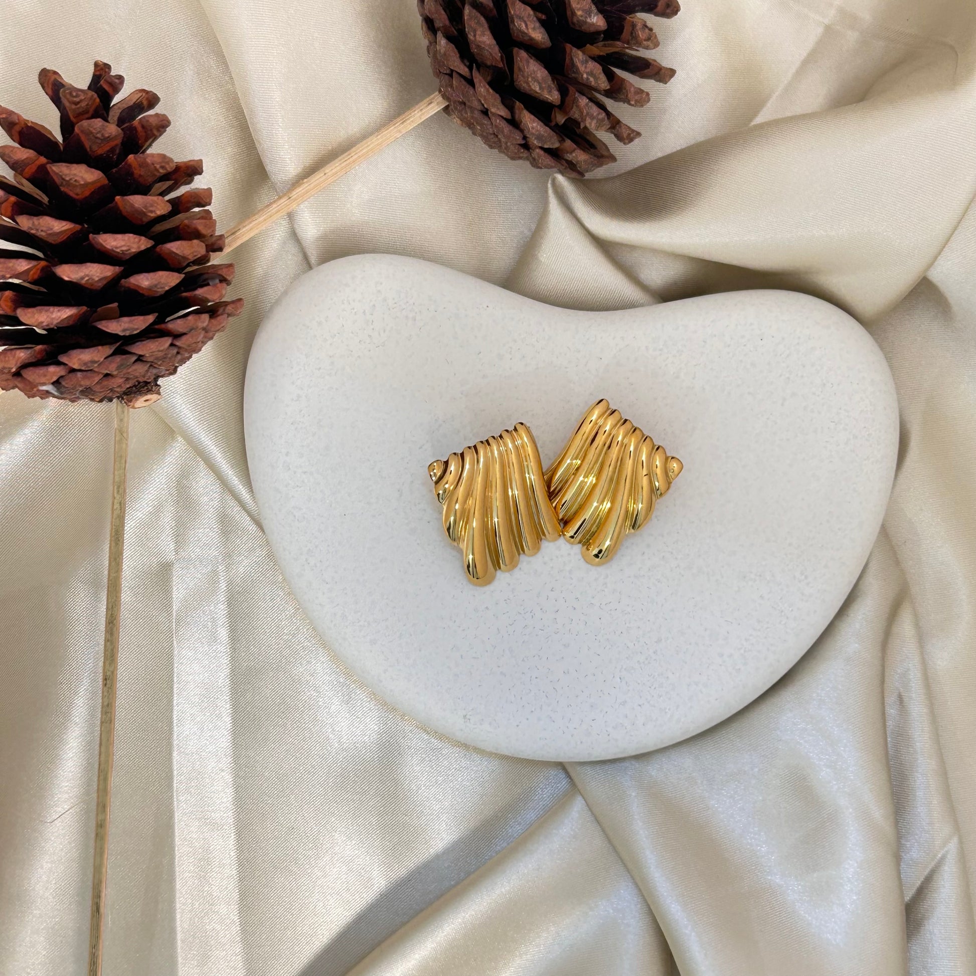 Hailey Square Wave Earrings - SRYN