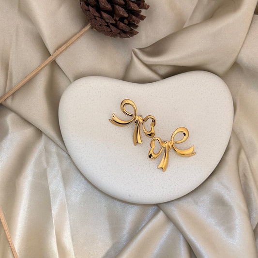 Bow Kiss Earrings - SRYN