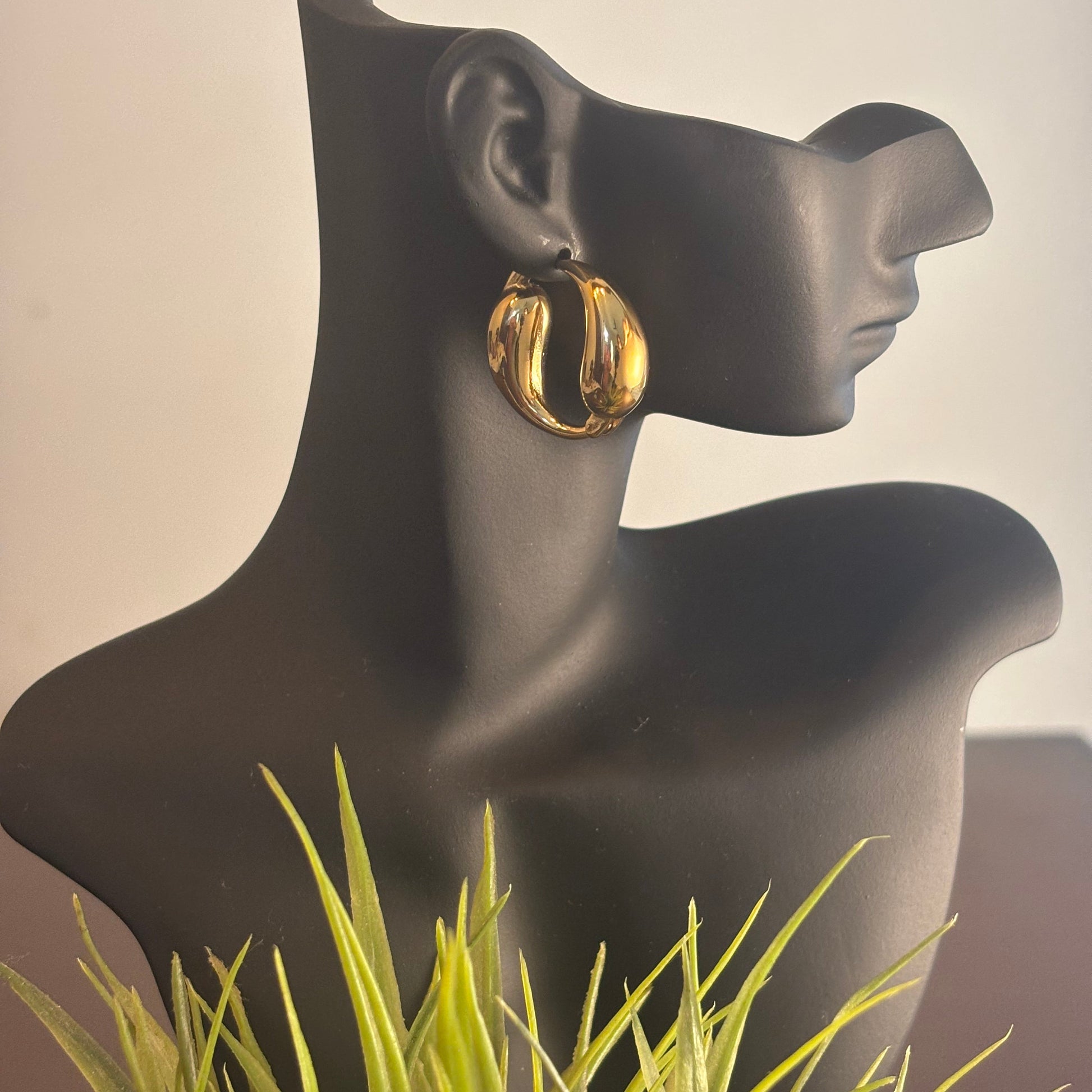 Karma Hoop Earring - SRYN