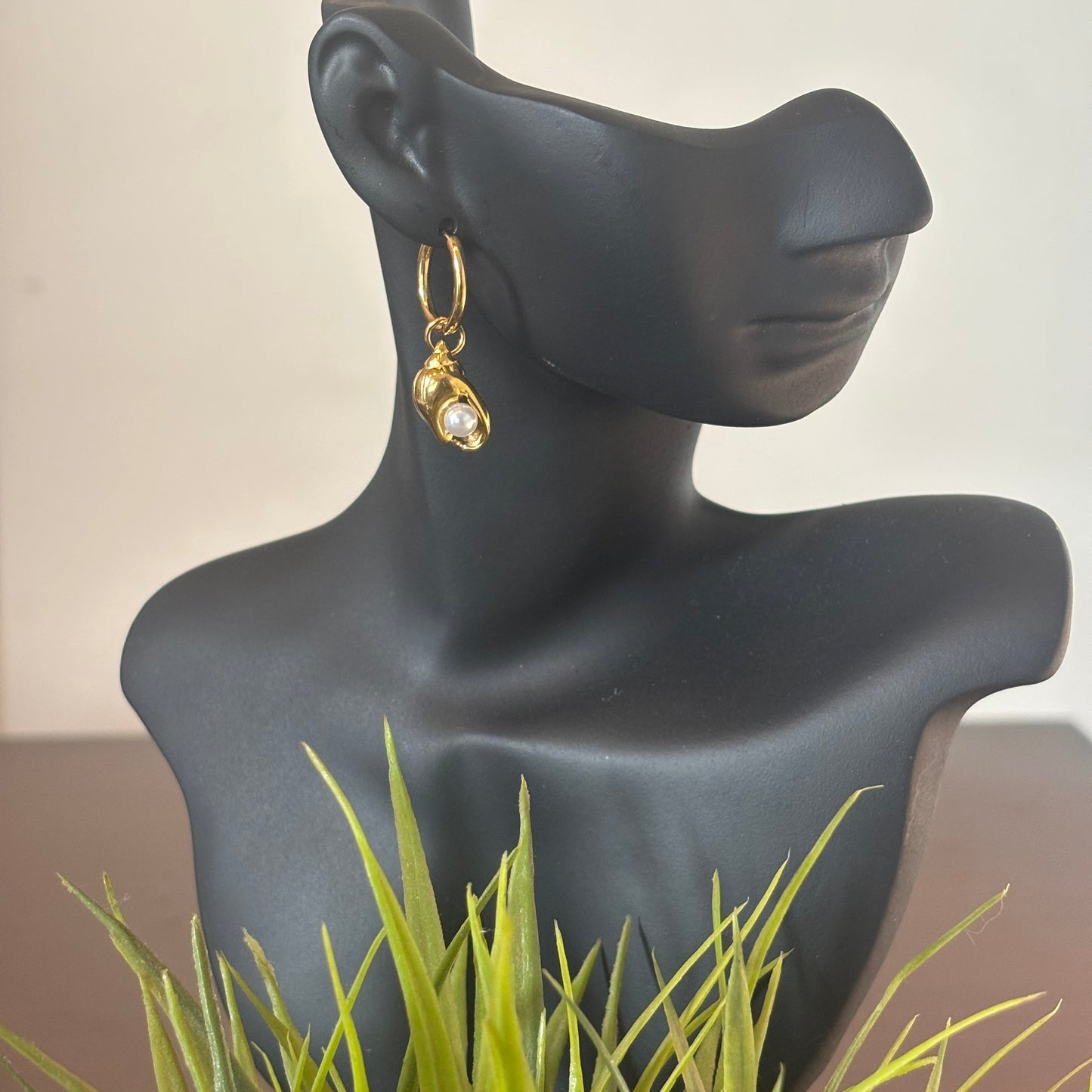 Beach, Please! Mismatch Earrings - SRYN
