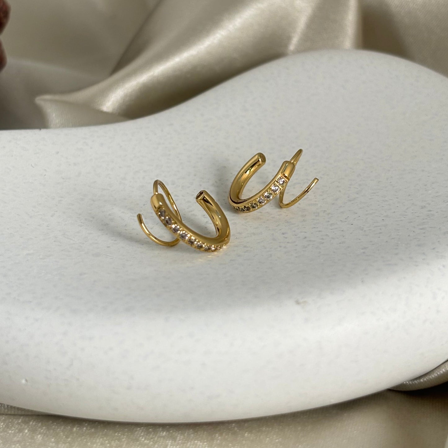 SRYN Double helix illusion earrings